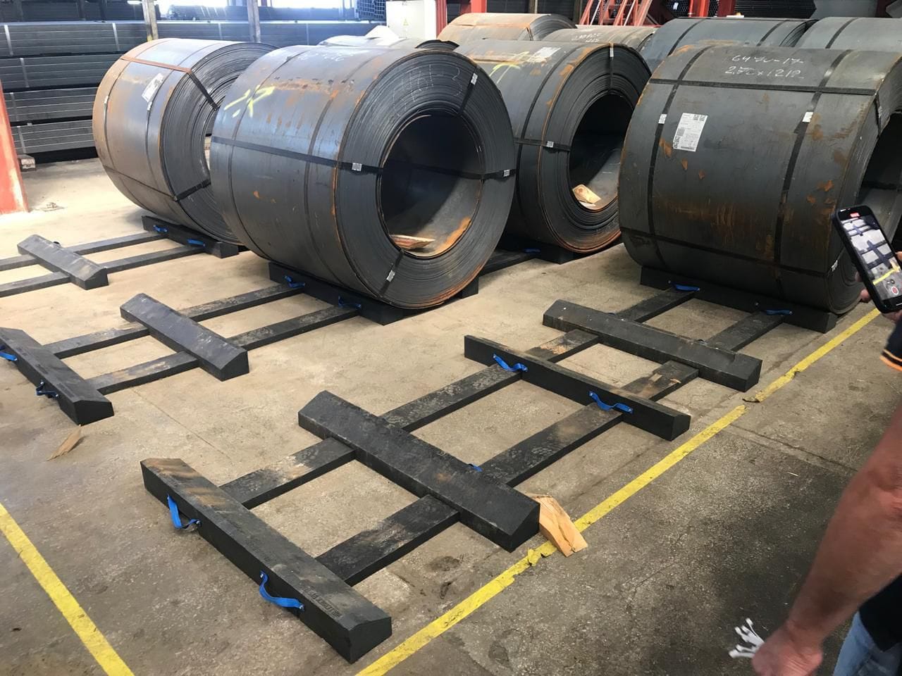 Steel Holder - Separations for steel products. coil storage system